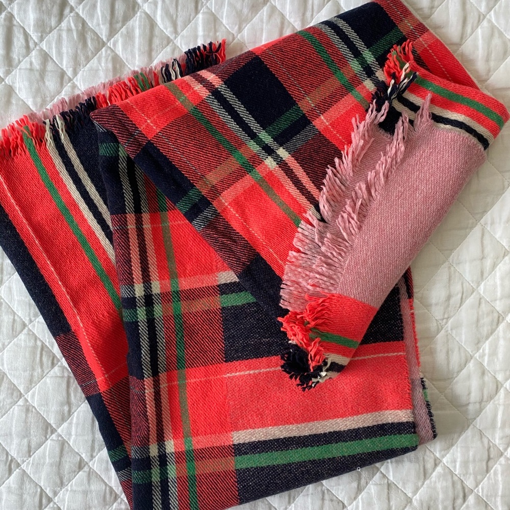 NWOT J. CREW Winter scarf!